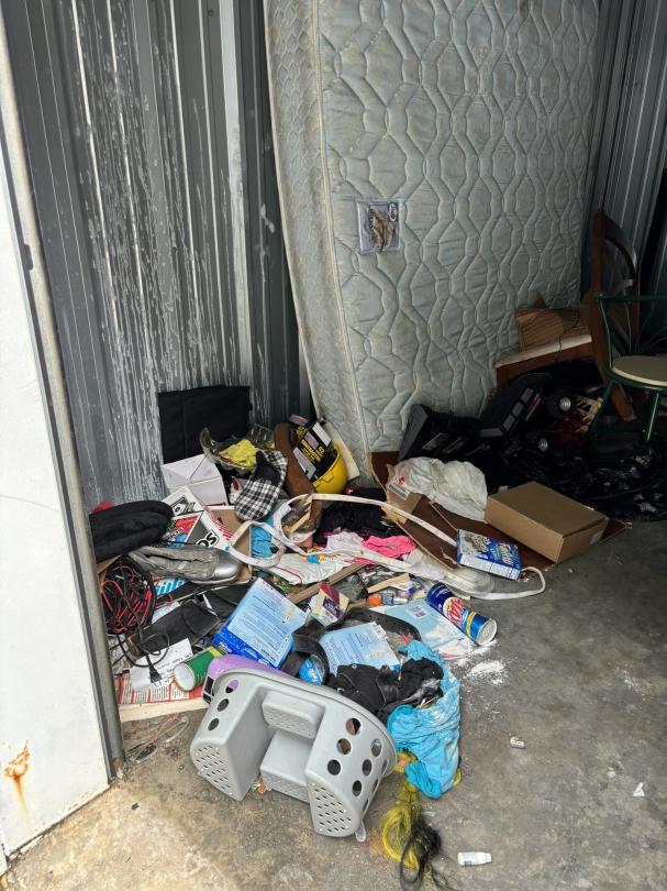 Storage Unit Auction in Leesville, LA at Storage Sense Leesville ends